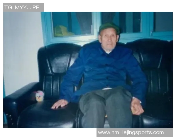 世界足球史上最长寿的球员是谁 揭秘足坛传奇老将的长寿秘诀