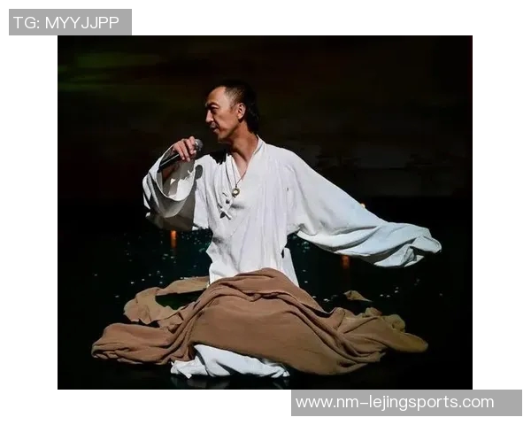 《杨晨：从绿茵场到人生的荣耀与挑战》