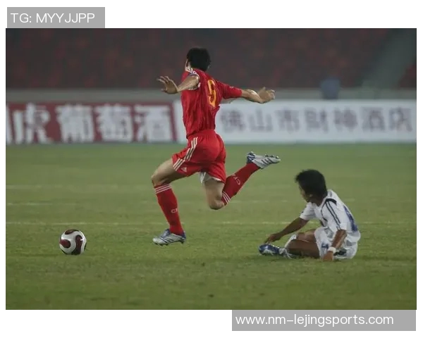 中国足球历史上最具影响力的十位球星排名及成就分析